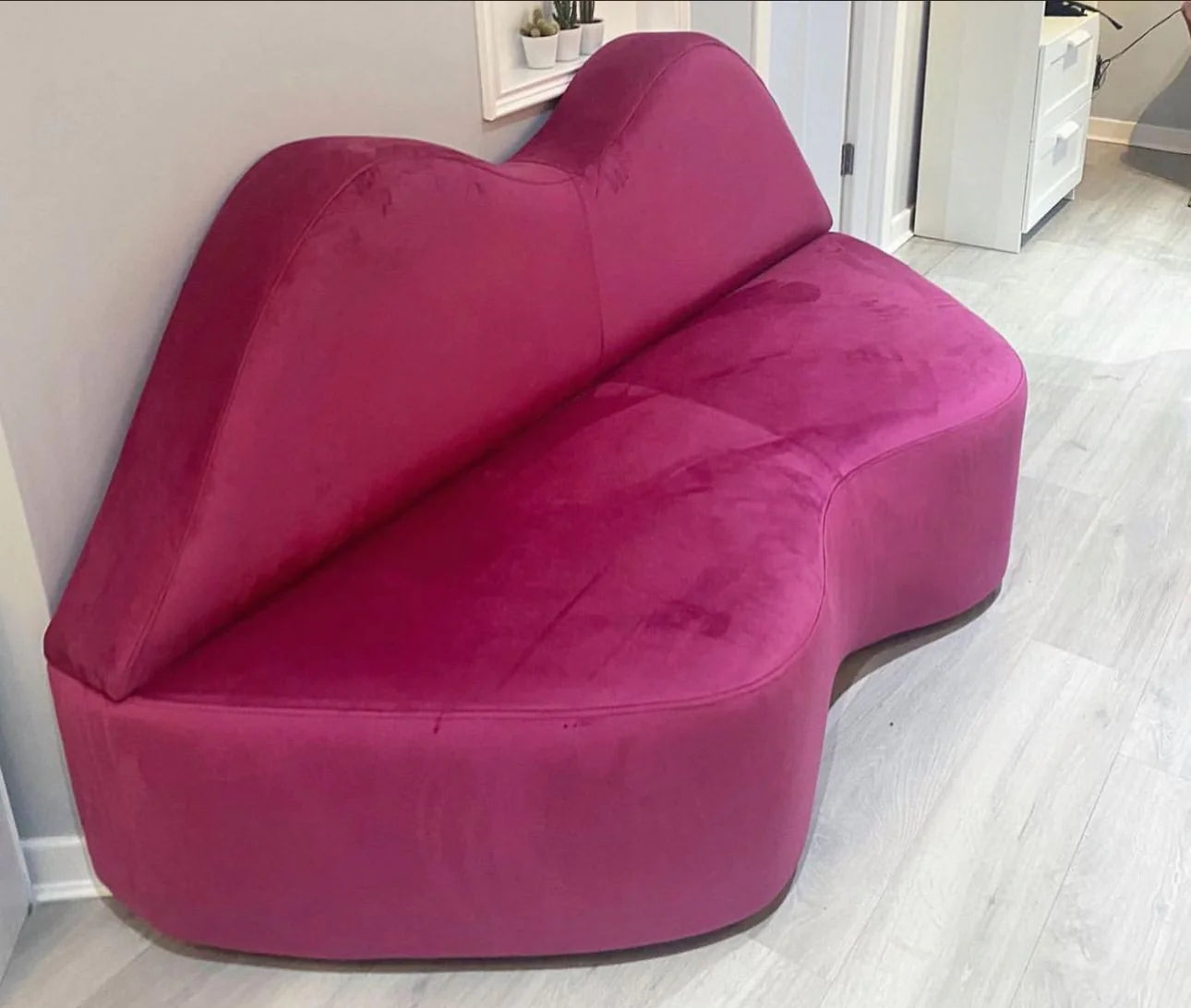 Plush Velvet Lippy Sofa