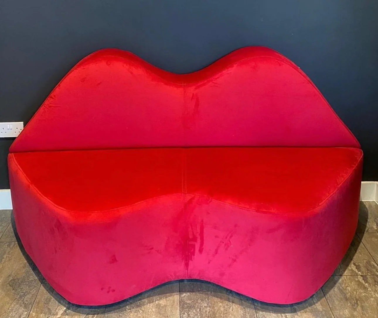 Plush Velvet Lippy Sofa