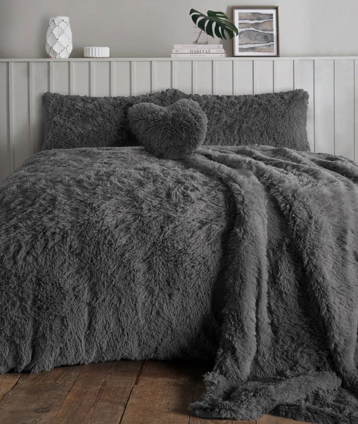 Fluffy Bedding