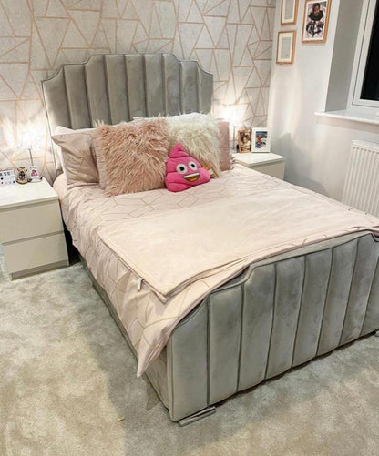 Daxie Bed